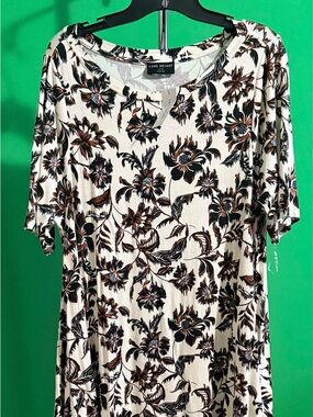 Lane Bryant Cream Floral V-Neck Tunic with Black & Brown Print